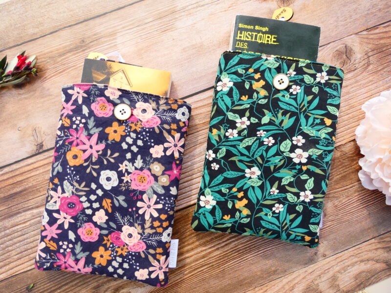 Protège-livre de poche fleuri