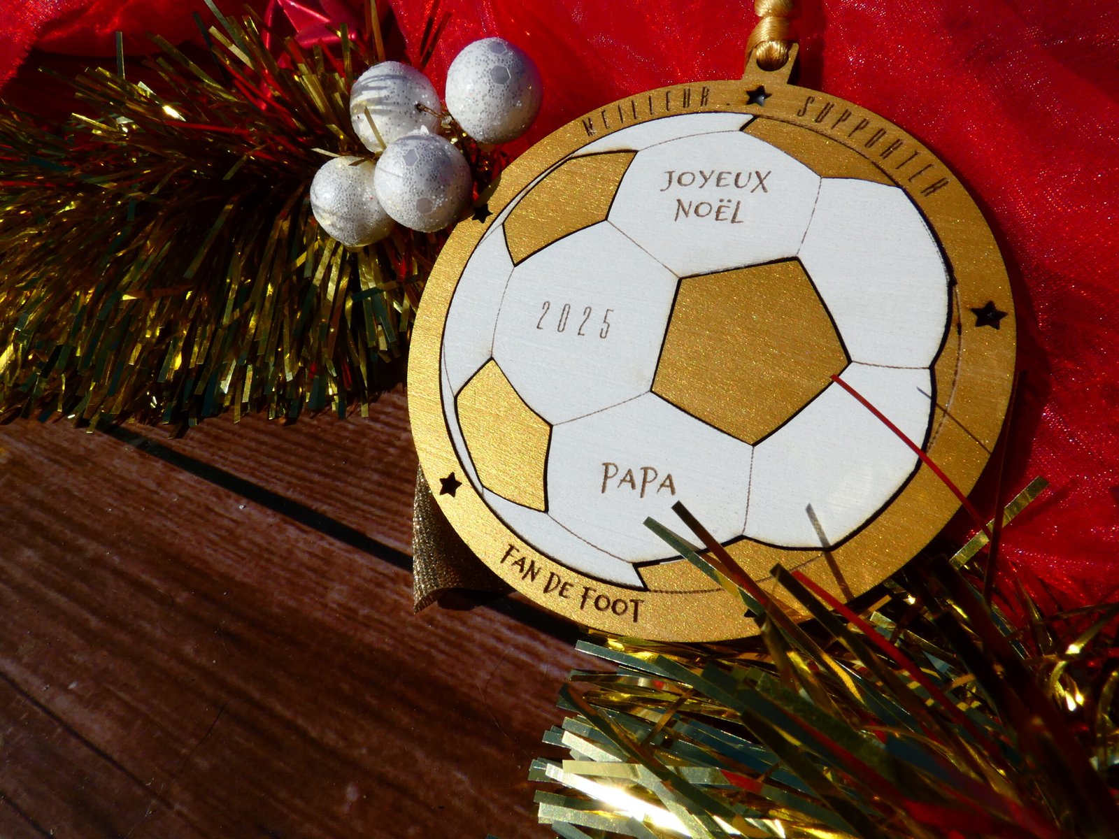 Boule de noël en bois peint pour amoureux de foot et supporter, personnalisée, modèle 1 – Image 13